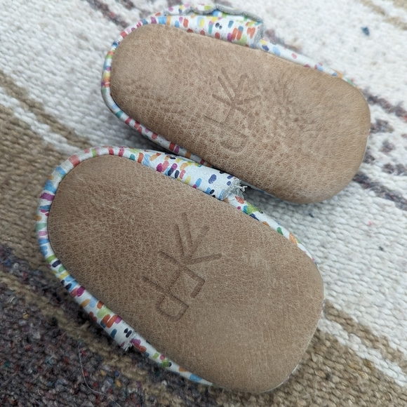 Size 1 Freshly Picked Moccasins - Picture 2 of 3